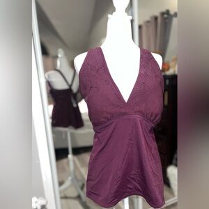 Elegant Lace Halter Top ONLYin Rich Purple
